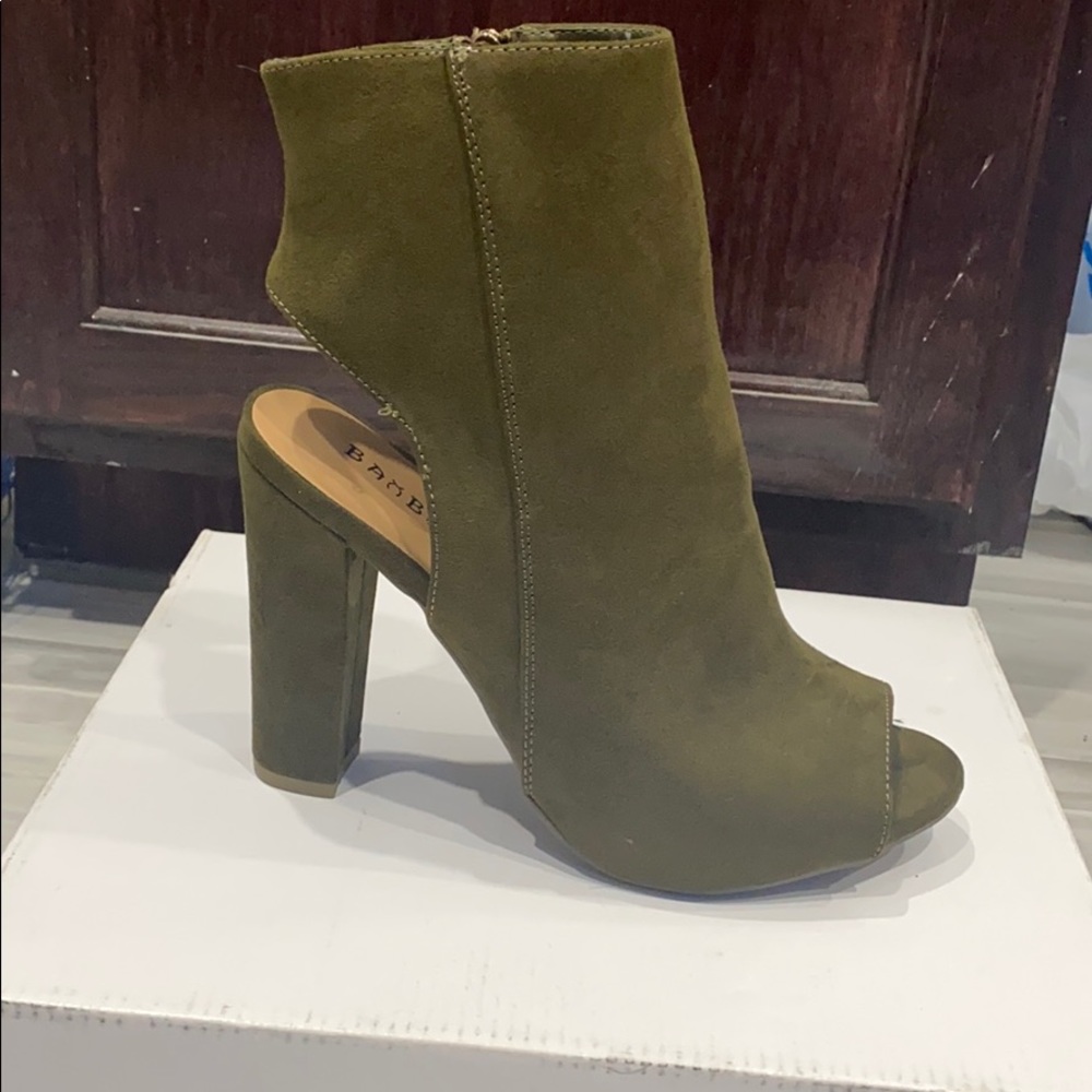 Open toe booties - Picture 2 of 3